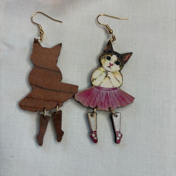 Little Ballet Cat in Tutu Wooden Hand Drawn Painted Earrings Kitschy NWT - Picture 6 of 6
